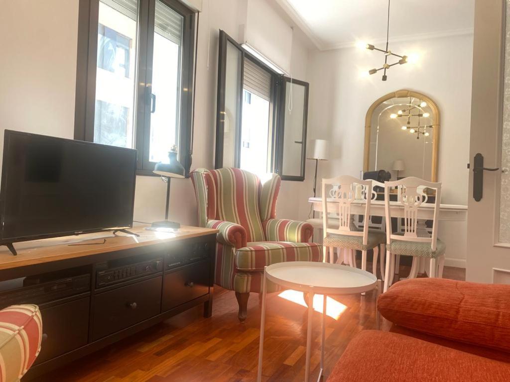Pequena Sara Apartment Santander Luaran gambar