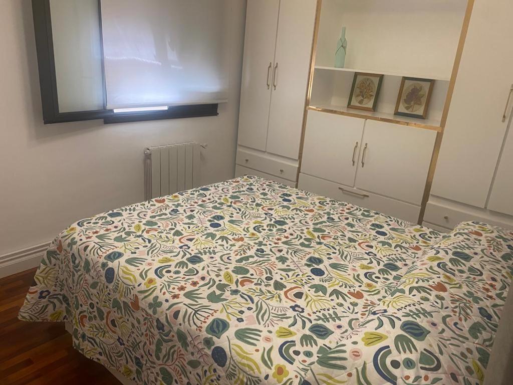 Pequena Sara Apartment Santander Luaran gambar
